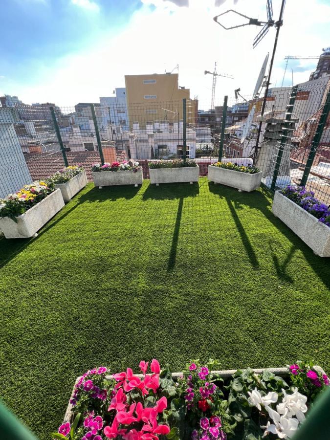 Apartamentos Carlos Мадрид Екстер'єр фото