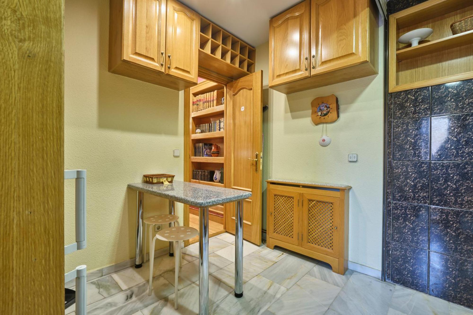 Apartamentos Carlos Мадрид Екстер'єр фото